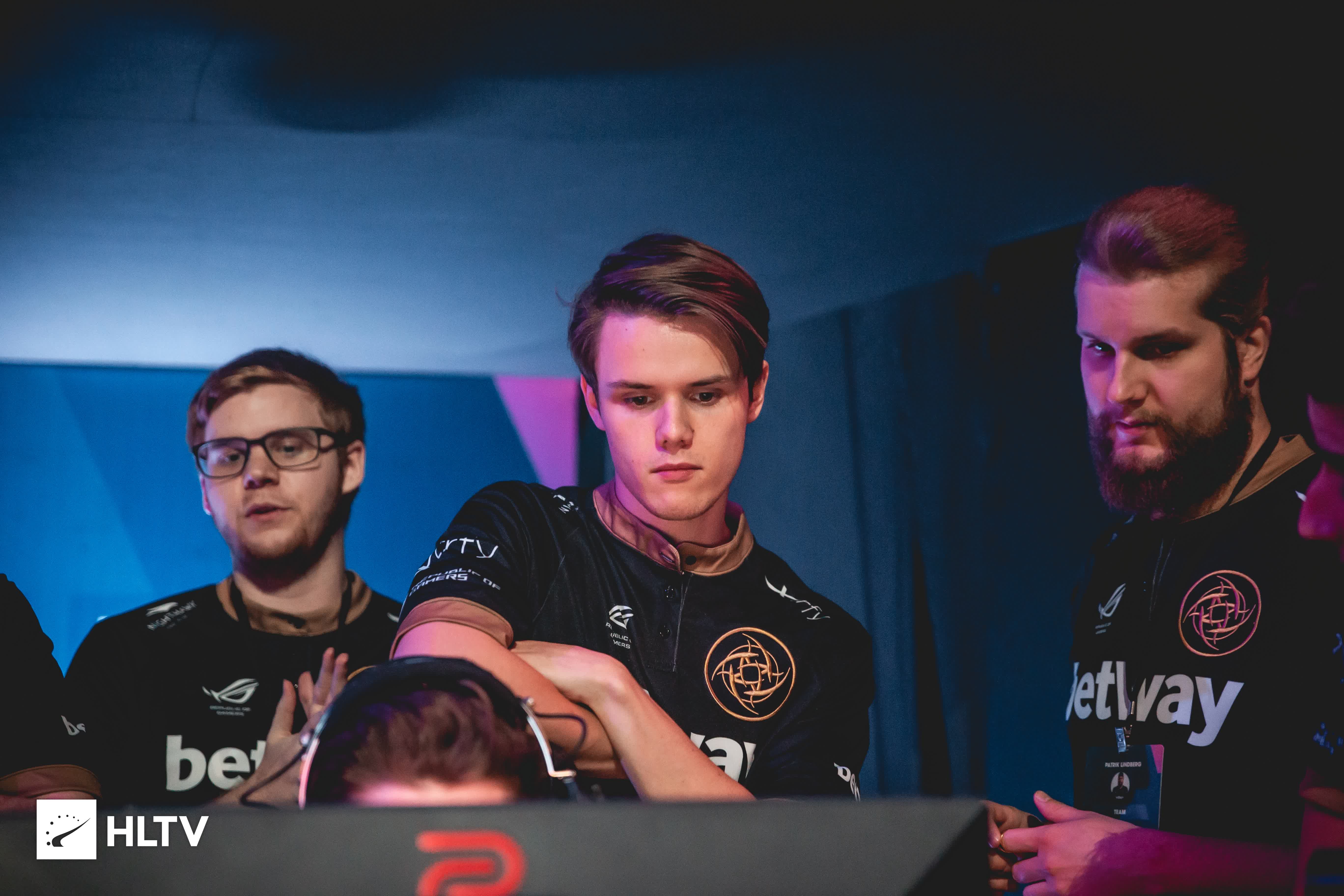 残阵出战却 残阵出战却