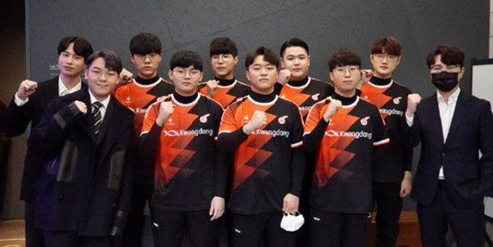 分展示了自 分展示了自