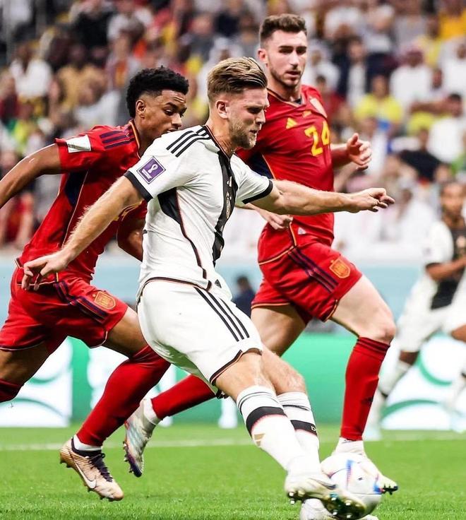 半场指挥稳 半场指挥稳